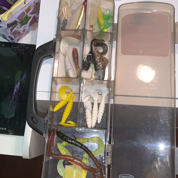 Vintage Plano tackle box loaded with bait, lures etc - Picture 6 of 10